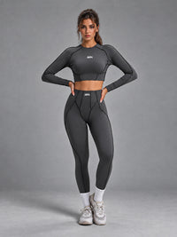 Mila-Contour Line Set in Gray – women's seamless scrunch leggings set