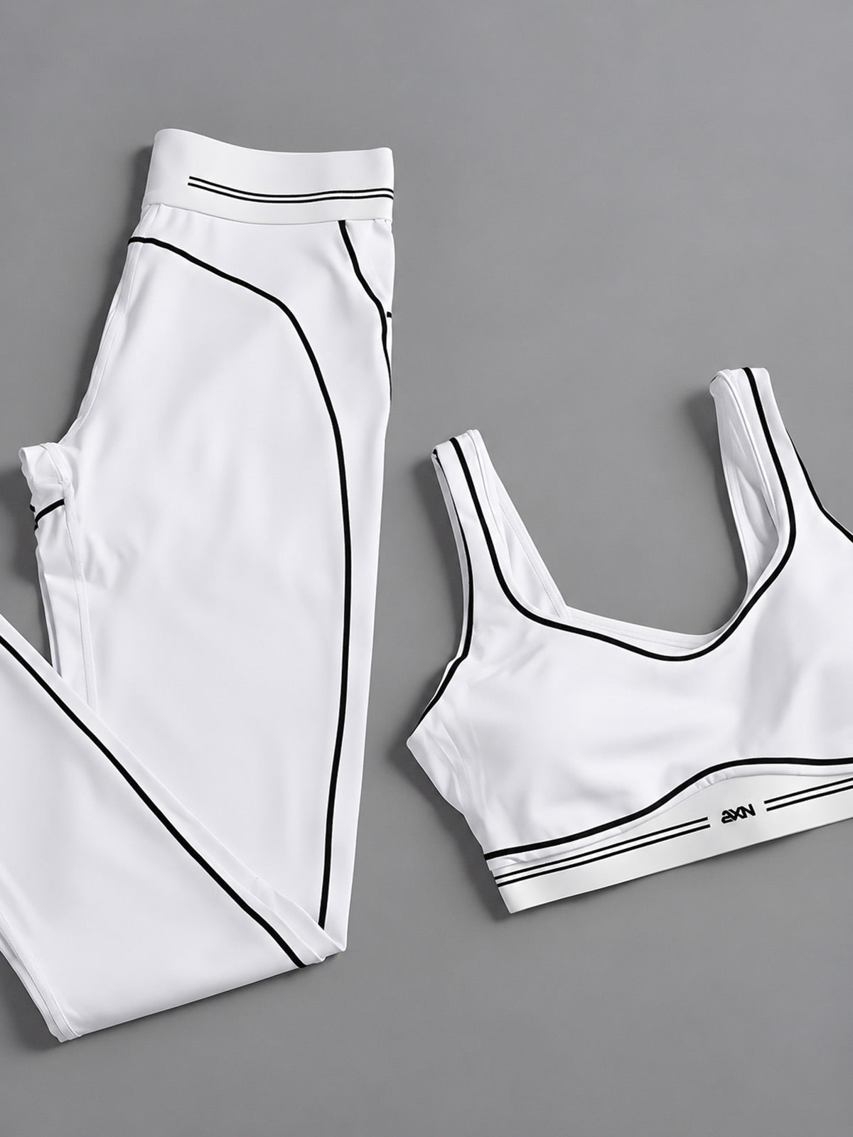 Maya-Active Set in White – women's vest & leggings set