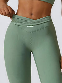 Alia-V Crossover Pants
