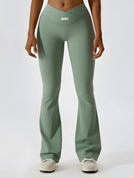 Alia-V Crossover Pants