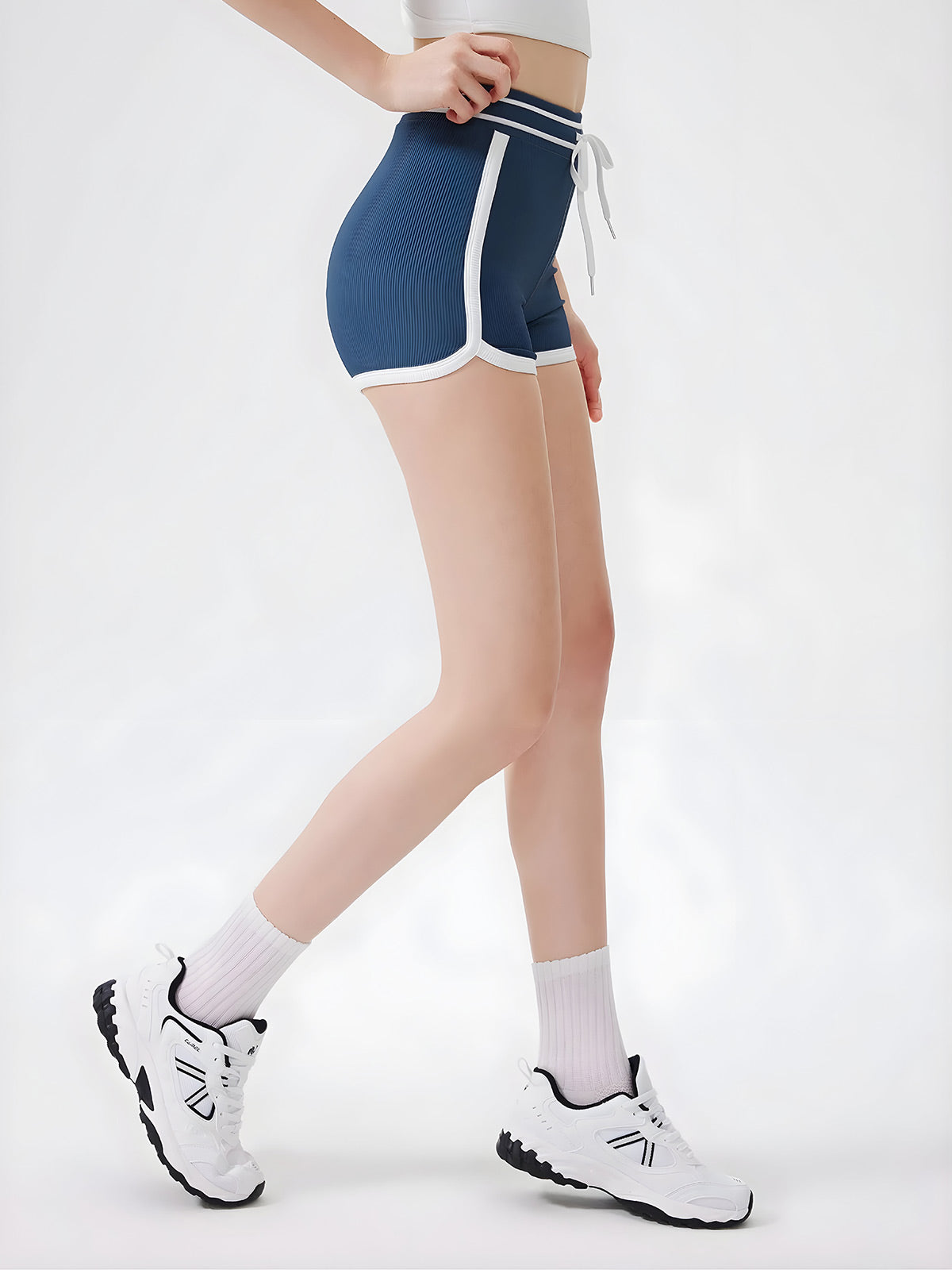 Kira-Edge Line Shorts